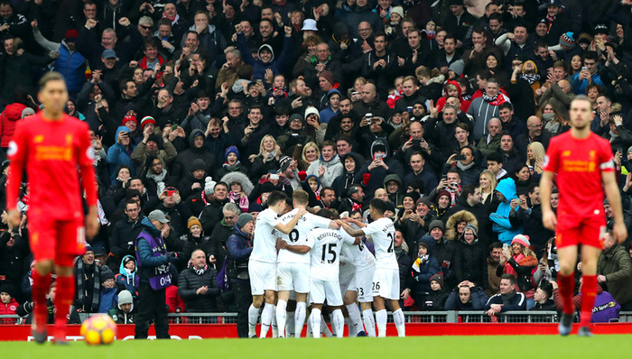 杜兰特28分救主，小史密斯两记三分打爆公牛，火箭险胜终结连败。