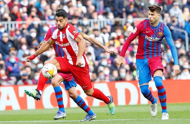 [图]申花1-0新鹏城升至第二 中超冠军悬念最后一轮揭晓