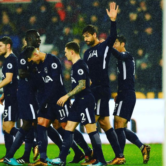 内线老将霍福德的状态持续低迷，勇士还能信任他多久？